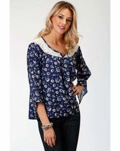 Roper Studio West Women's Steel Magnolias Print Lace Yoke Blouse Blue