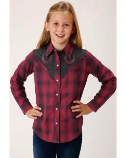 Roper Girls' Red Plaid Horseshoe Long Sleeve Western Shirt 9 Roper Girls' Red Plaid Horseshoe Long Sleeve Western Shirt -Roper Shop 2000326163 600 P1 1