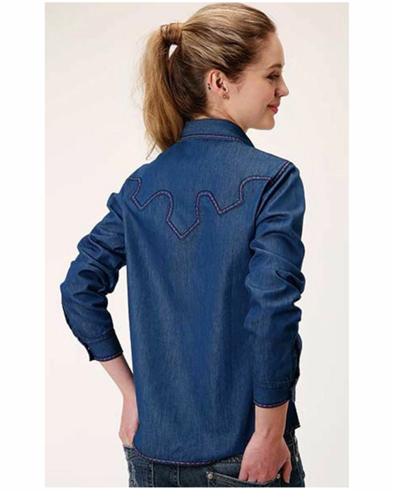 Roper Women's Medium Wash Contrast Yoke Long Sleeve Western Shirt Blue 4 Roper Women's Medium Wash Contrast Yoke Long Sleeve Western Shirt Blue - Image 2