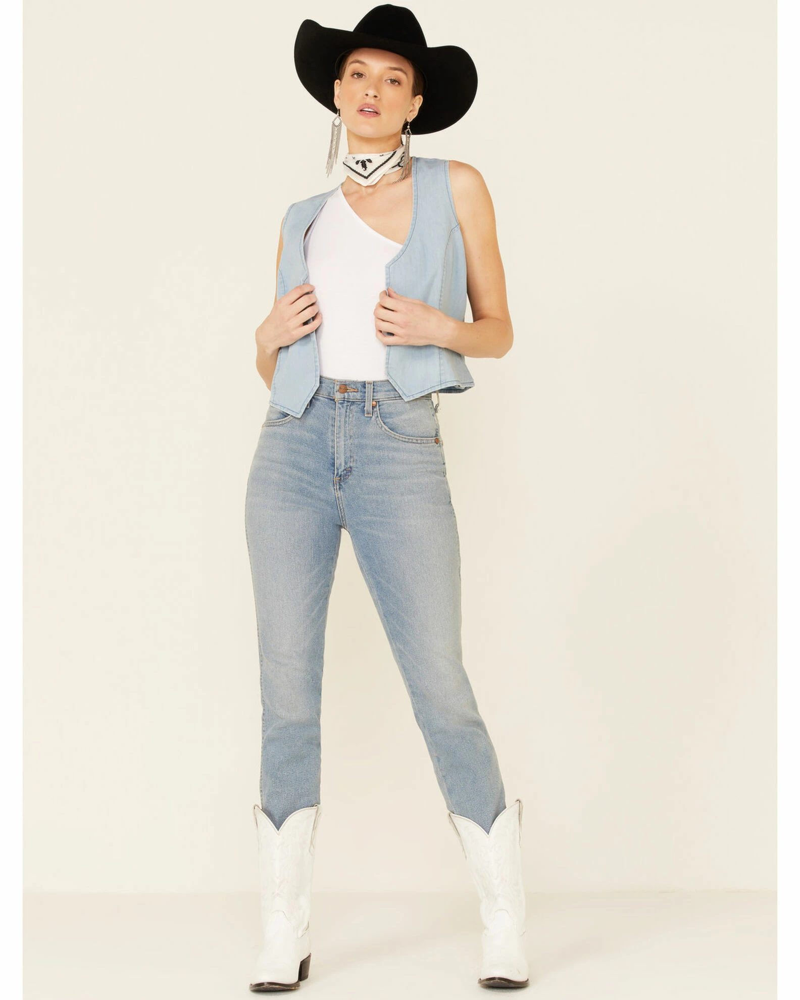 Roper Women's Cotton Open Front Denim Vest Light Blue 4 Roper Women's Cotton Open Front Denim Vest Light Blue - Image 2