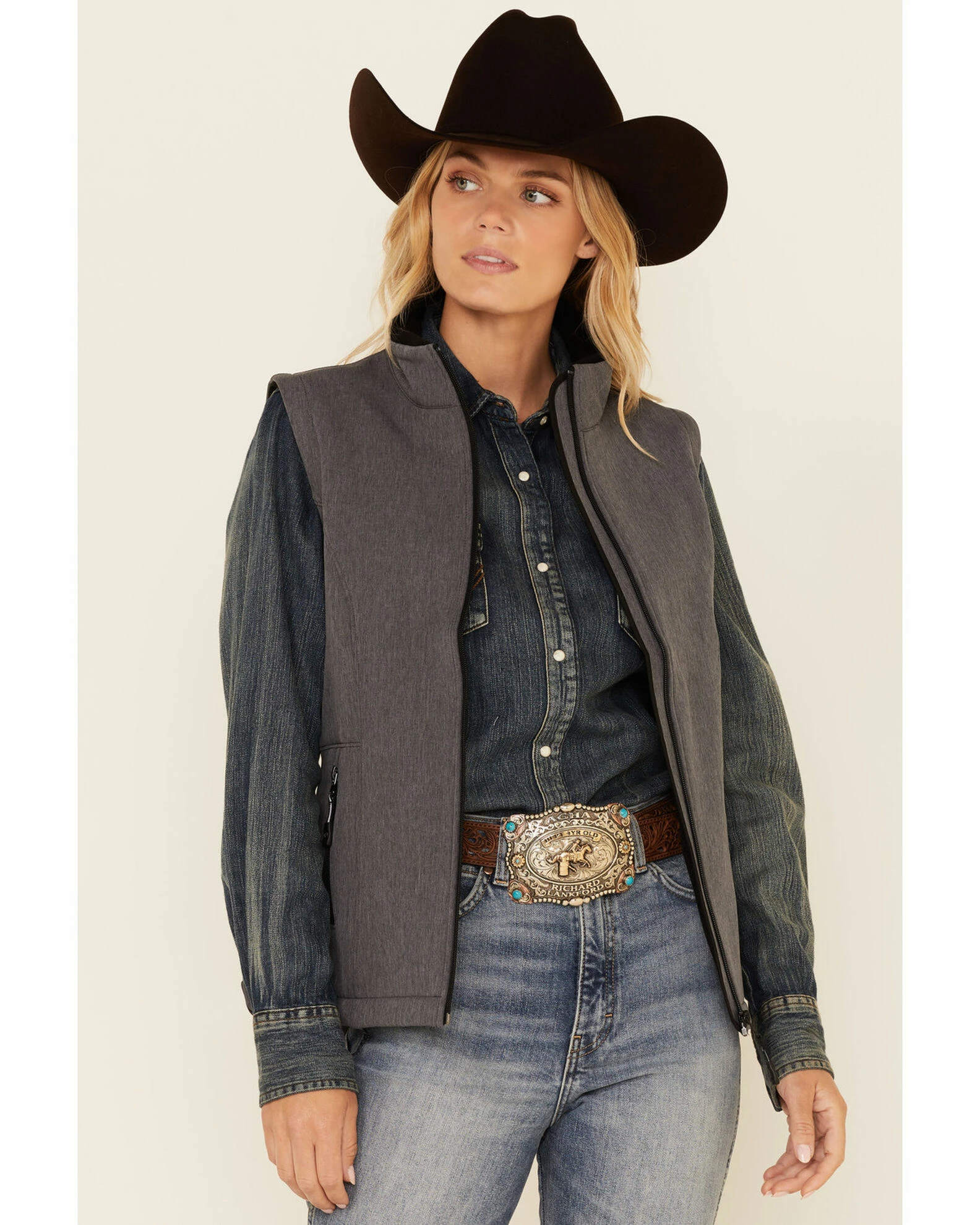 Roper Women's Heather Grey Fleece Zip-Front Softshell Vest 3 Roper Women's Heather Grey Fleece Zip-Front Softshell Vest