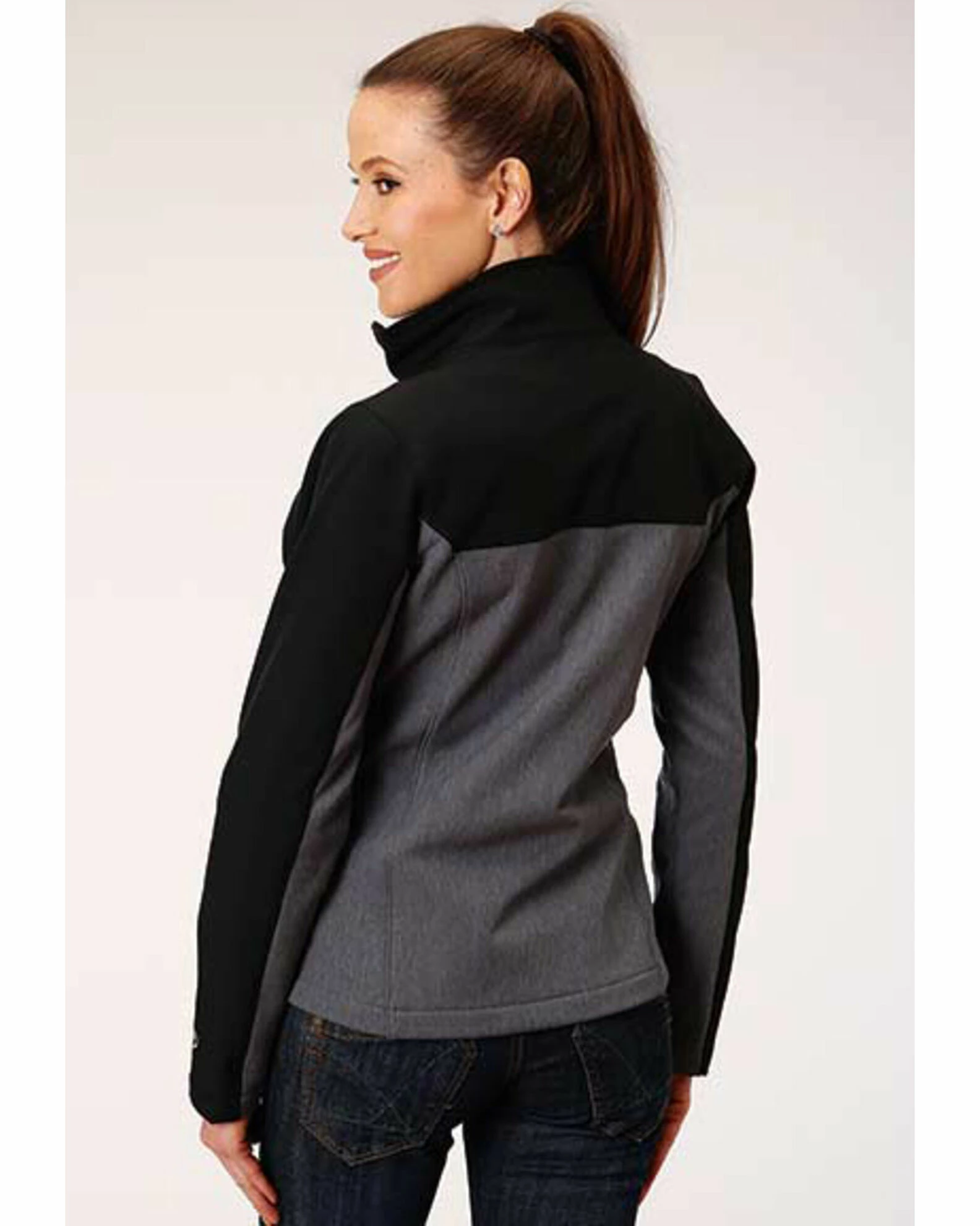 Roper Women's Grey & Black Contrast Softshell Jacket - Plus 4 Roper Women's Grey & Black Contrast Softshell Jacket - Plus - Image 2