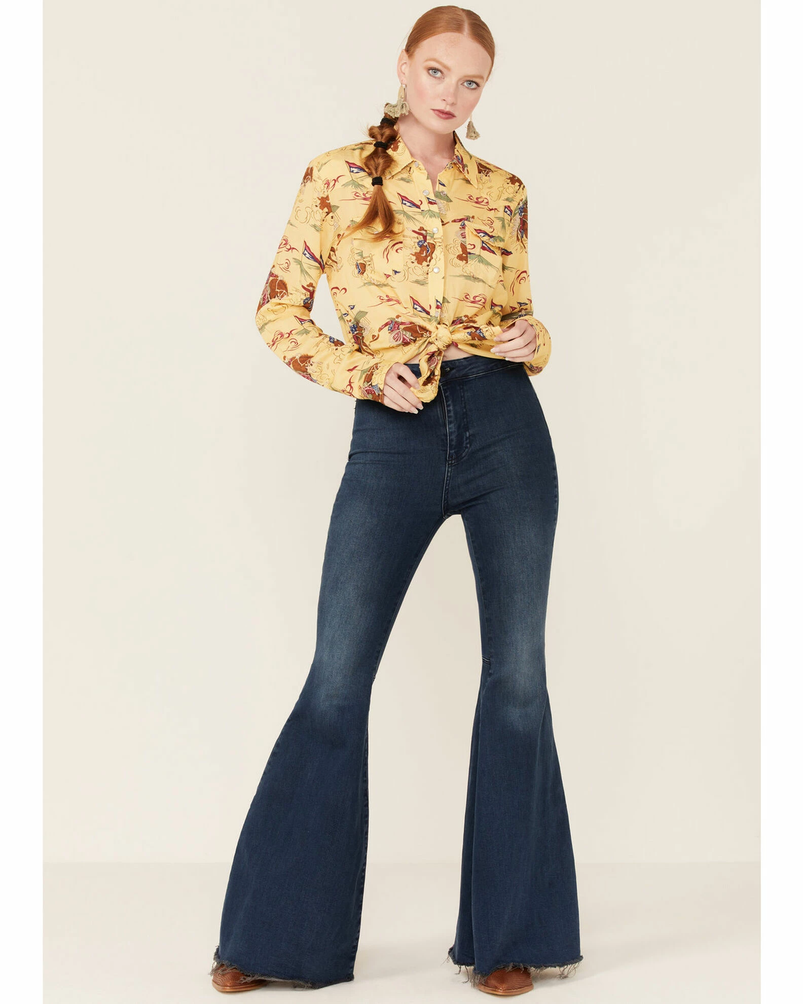 Roper Women's Retro Rodeo Print Yellow Western Snap Shirt 4 Roper Women's Retro Rodeo Print Yellow Western Snap Shirt - Image 2