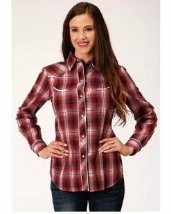 Roper Women's Plaid Print Contrast Piping Long Sleeve Western Snap Shirt Red 7 Roper Women's Plaid Print Contrast Piping Long Sleeve Western Snap Shirt Red -Roper Shop 2000352244 600 P1 1