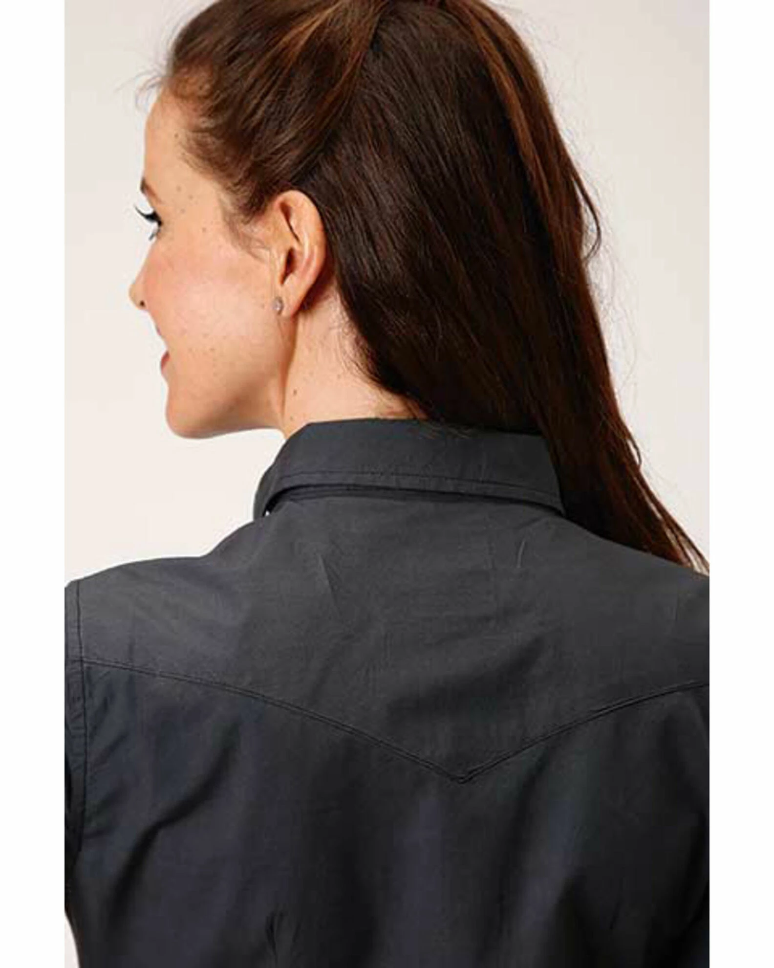 Roper Women's Grey Solid Southwestern Cuff Snap Western Shirt - Plus Size 4 Roper Women's Grey Solid Southwestern Cuff Snap Western Shirt - Plus Size - Image 2