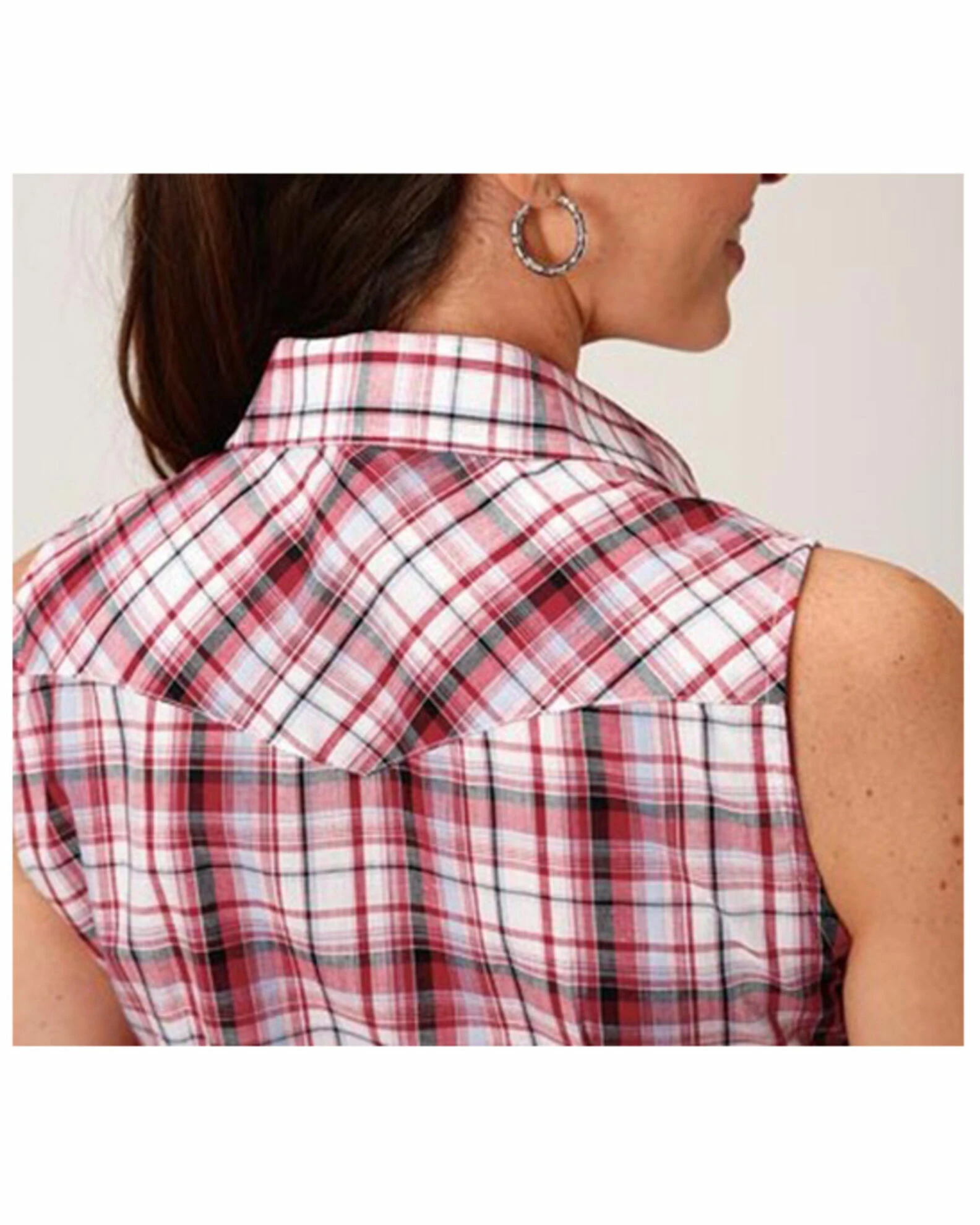Roper Women's Classic Plaid Print Sleeveless Western Snap Shirt - Plus Red 4 Roper Women's Classic Plaid Print Sleeveless Western Snap Shirt - Plus Red - Image 2