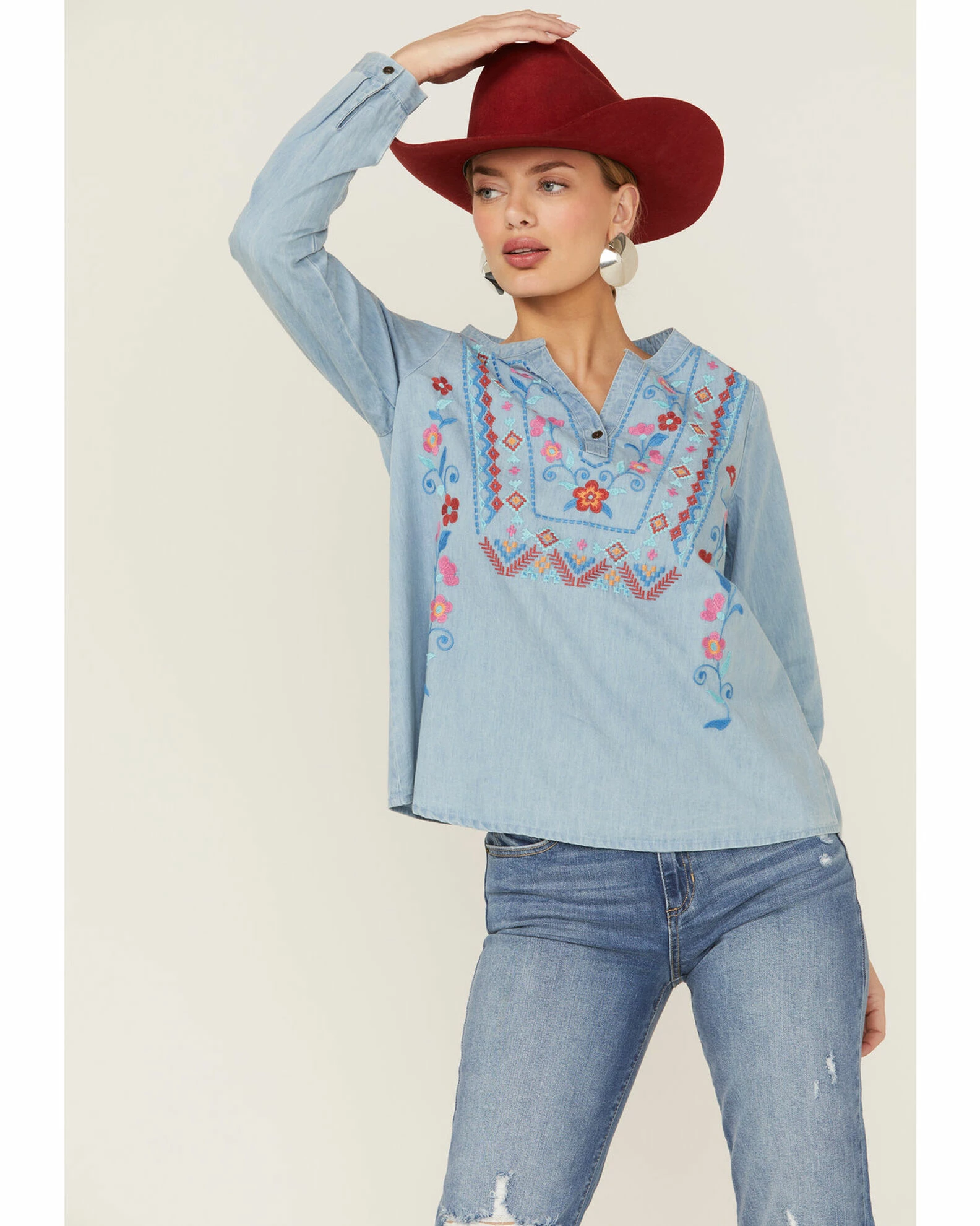 Roper Women's Embroidered Front Southwestern Denim Pullover Shirt Blue 6 Roper Women's Embroidered Front Southwestern Denim Pullover Shirt Blue - Image 4