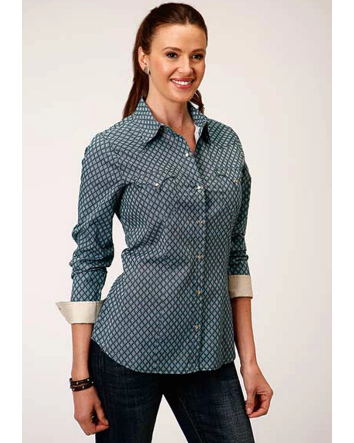 Roper Women's Arrow Diamond Snap Long Sleeve Western Shirt Black 5 Roper Women's Arrow Diamond Snap Long Sleeve Western Shirt Black - Image 3