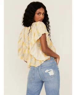 Roper Women's Southwestern Wallpaper Floral Print Ruffle Sleeve Top Yellow 10 Roper Women's Southwestern Wallpaper Floral Print Ruffle Sleeve Top Yellow -Roper Shop 2000366851 700 P4